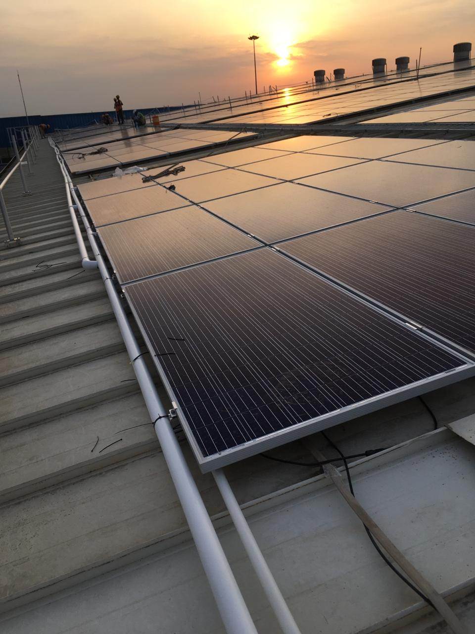 Solar construction site by Senfina